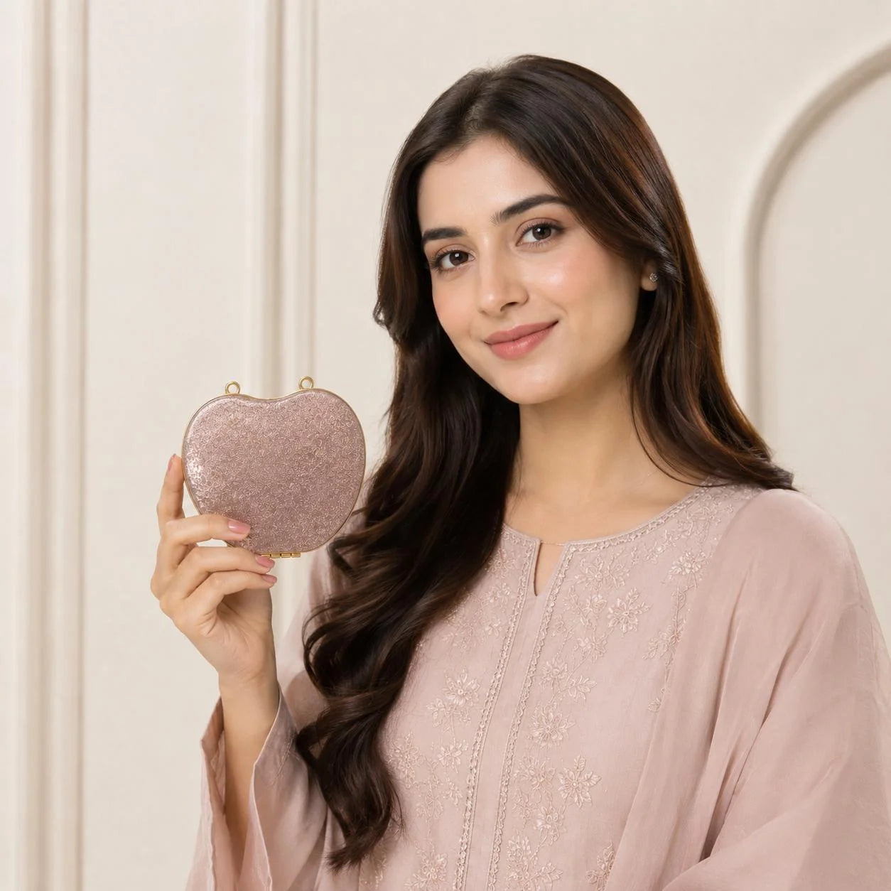 Metallic Heart Shape Evening Clutch Bag